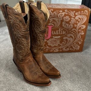 Justin ladies  cowboy boots